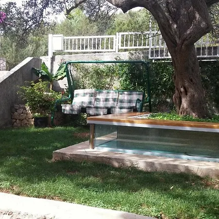 Apartamento With Parking Space Marina, Trogir - 1062