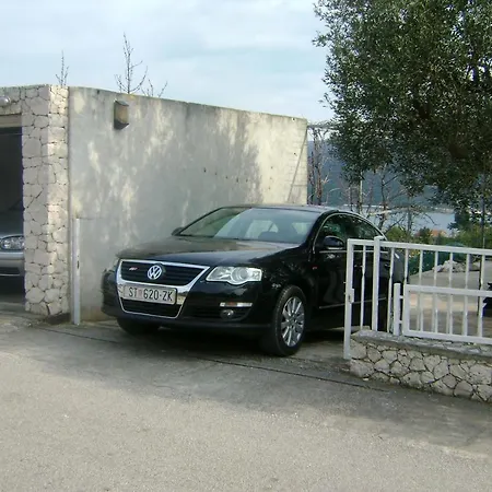 With Parking Space Marina, Trogir - 1062 Marina (Bossoglina)